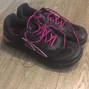 Altra Women’s Hiit Xt Cross Training Shoe Sz 8.5